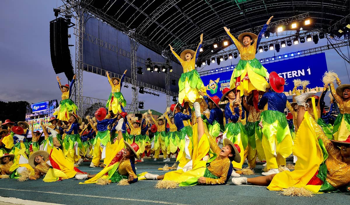 A lively performance of Western Cluster 1 contingent.